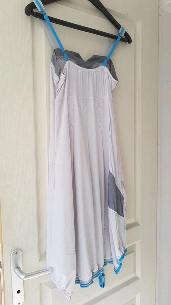 Robe légère - photo numéro 2