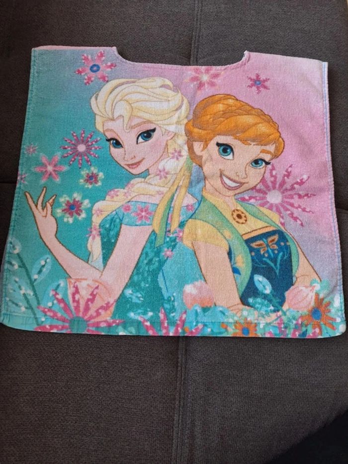 Sortie de bain / cape de bain La Reine des Neiges TU - photo numéro 2