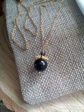 Collier ange en pierres de tourmaline et obsidienne