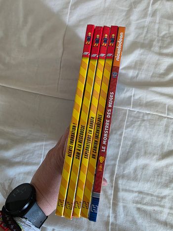 Lot de livre sam le pompier et pat patrouille 