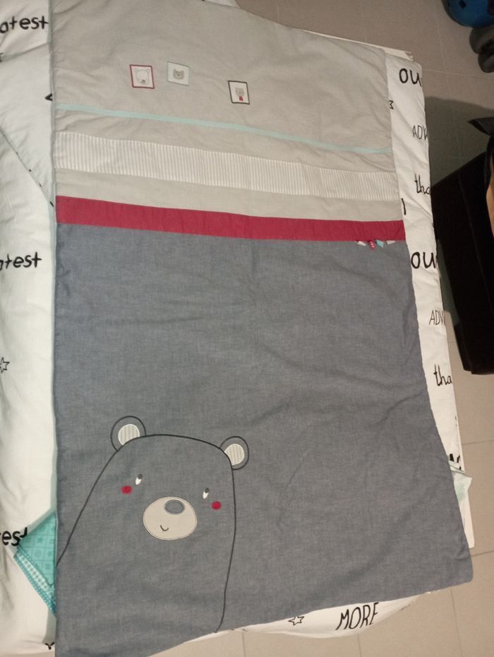 Couverture bébé + oreiller Mack + couverture prémaman+ parures - photo numéro 4