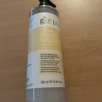 1 gel nettoyant main neuf