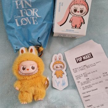 Labubu popmart Pin for love lettre Y