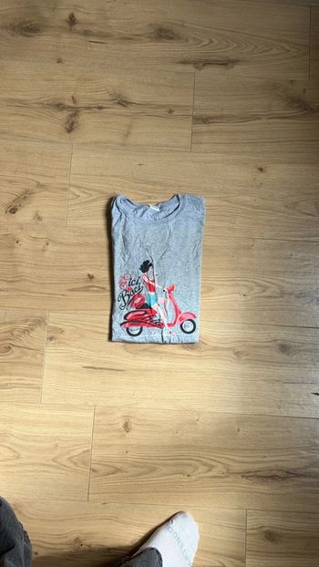 tee shirt