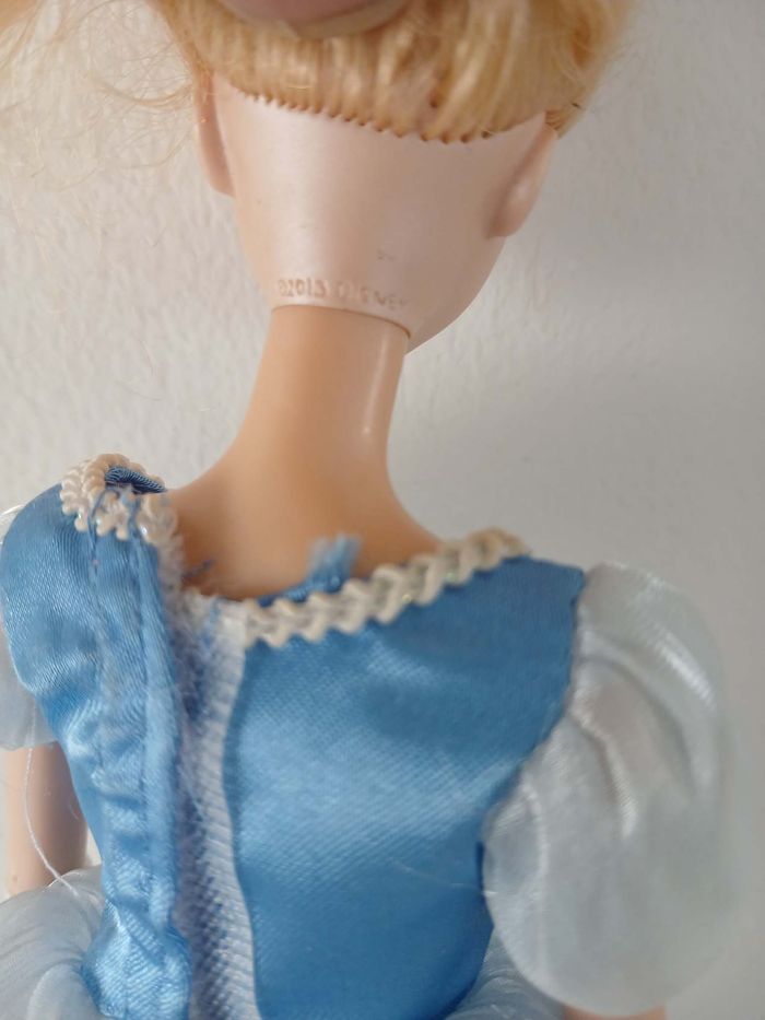 Poupée Cendrillon Disney - Édition 2013 - photo numéro 6