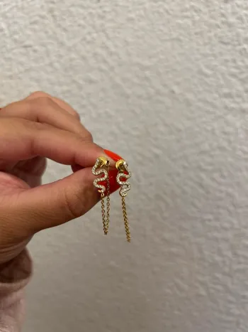 Boucles d’oreilles serpent en chaîne dorée