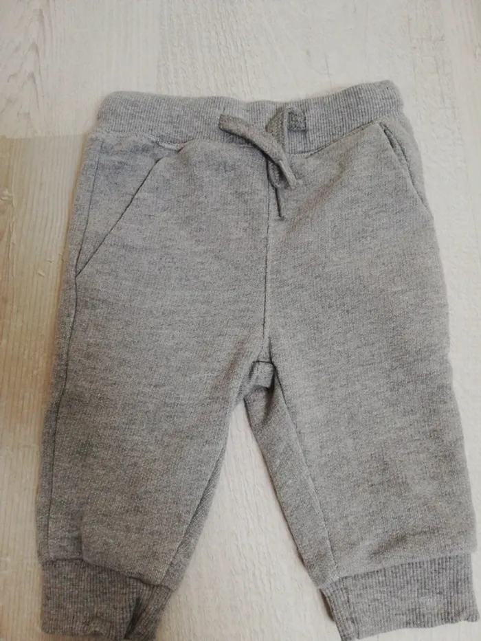 Pantalon jogging gris orchestra 3 mois - photo numéro 2