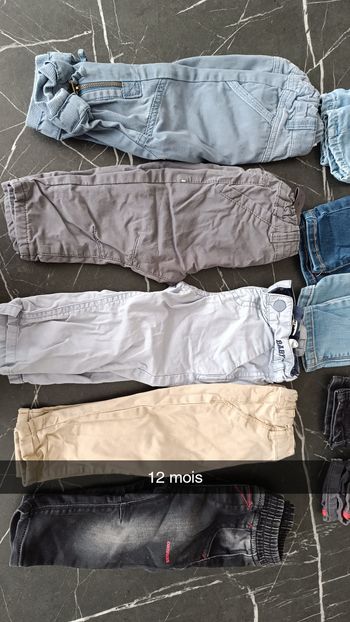 Lots de 19 pantalons 12 mois