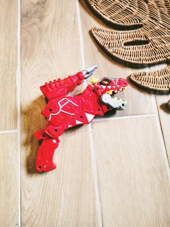 🔫 Power rangers dino charge dx pistolet blaster électronique sonore et transformable en Tyrannosaure