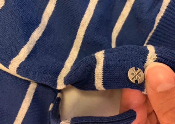 Pull à rayures 5/6 ans - photo numéro 3