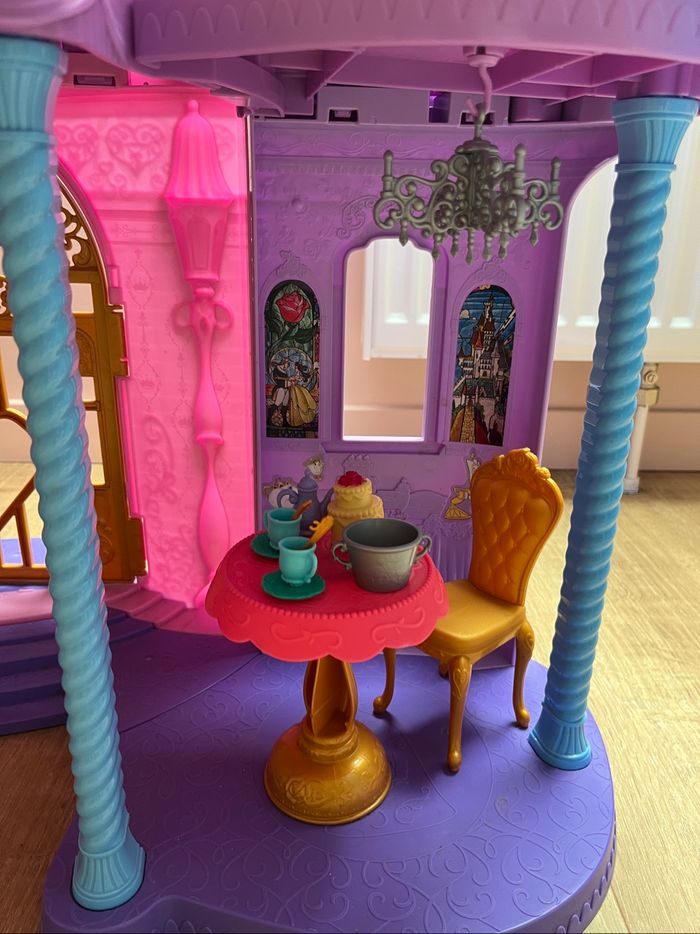 Château Princesses Disney sonore et Lumineux - photo numéro 2