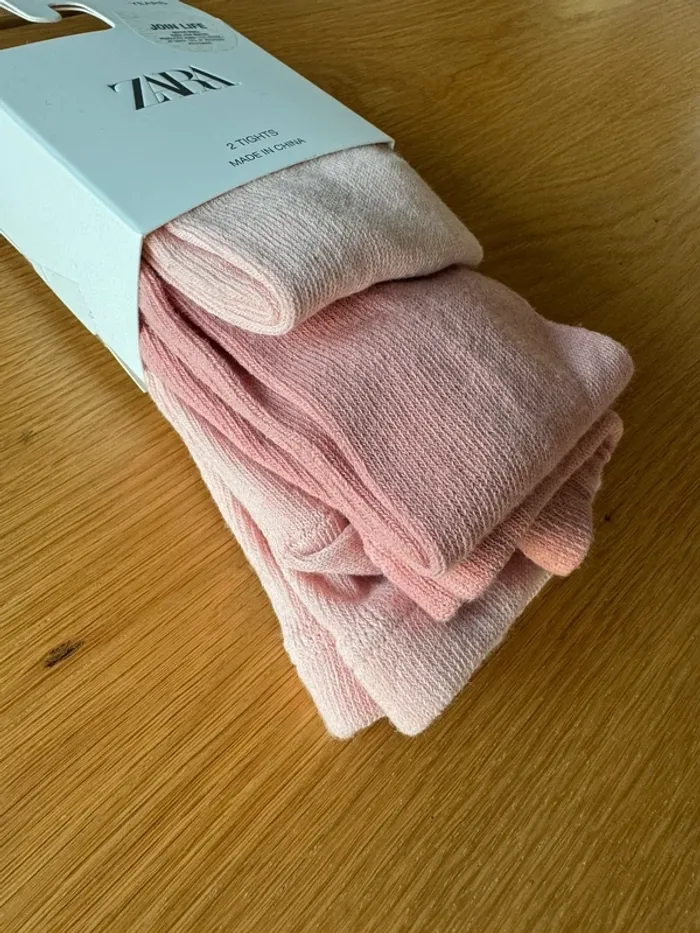 2 paires de collants rose/rose pâle NEUF - Taille 3 Ans - photo numéro 3