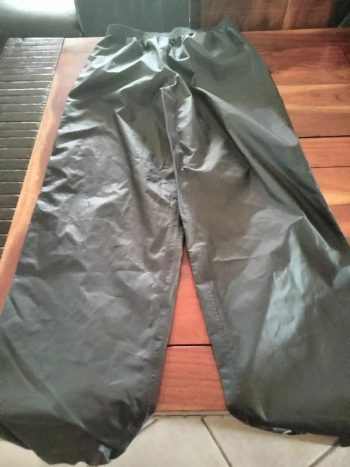 Pantalon de pluie uni bleu marine en 14/15 ans Decathlon