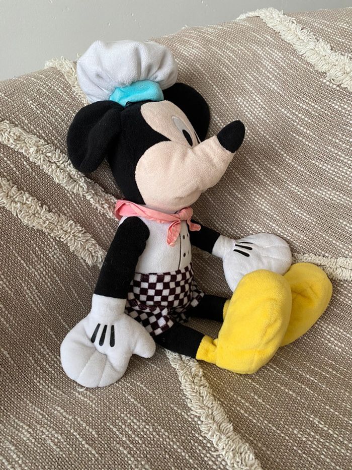 Peluche doudou 50cm Disney Mickey souris chef cuisinier cuisto Très bon état - photo numéro 2
