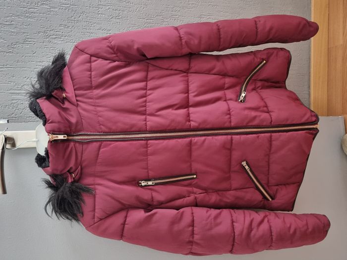 Blouson à capuche avec fourrure