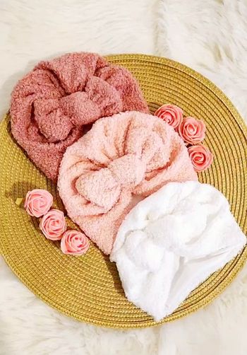 Lot de  3 bonnets turbans  naissance 0-6 mois