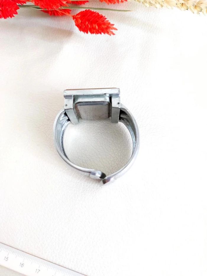 Montre bracelet argenté a strass - photo numéro 5