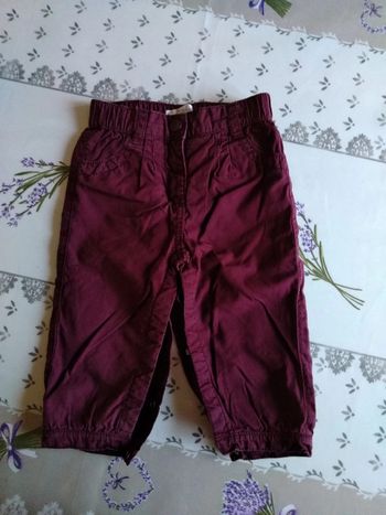 Pantalon, (mauve, violet) kitchoun,taille 12 mois, en bon état