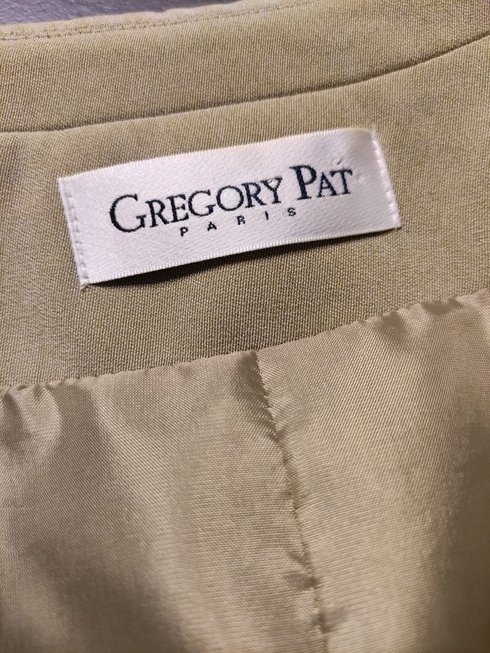 Ensemble tailleur jupe  longue et veste - photo numéro 3