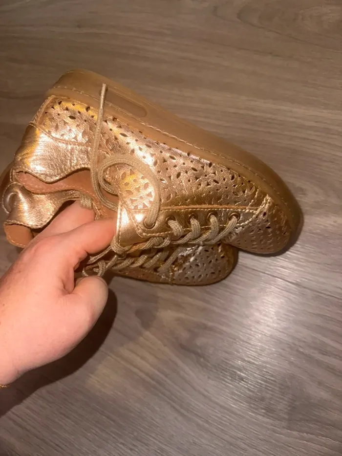 Basket minelli taille 32 - photo numéro 2