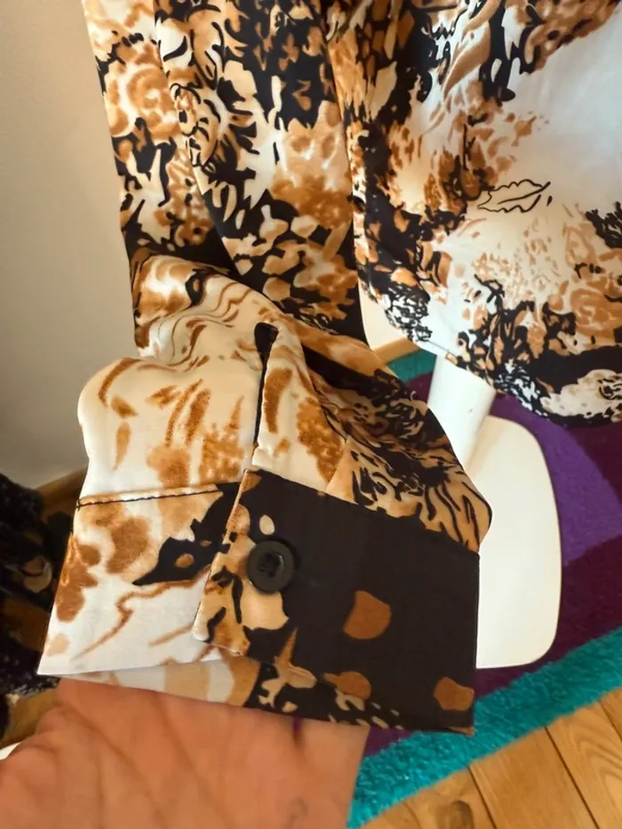 Blouse marron en très bon état taille S papillonne - photo numéro 6