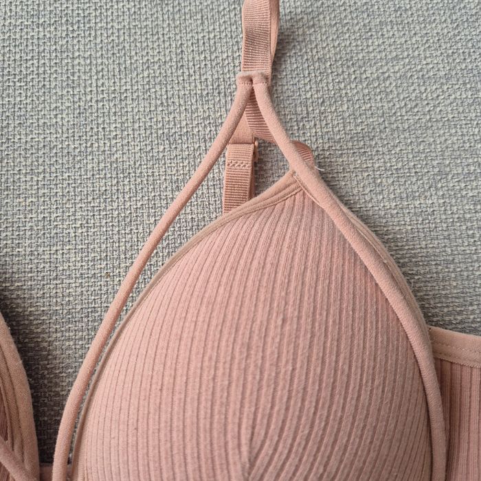 Soutien gorge triangle sans armature - Shein - Taille M : 90C - photo numéro 3