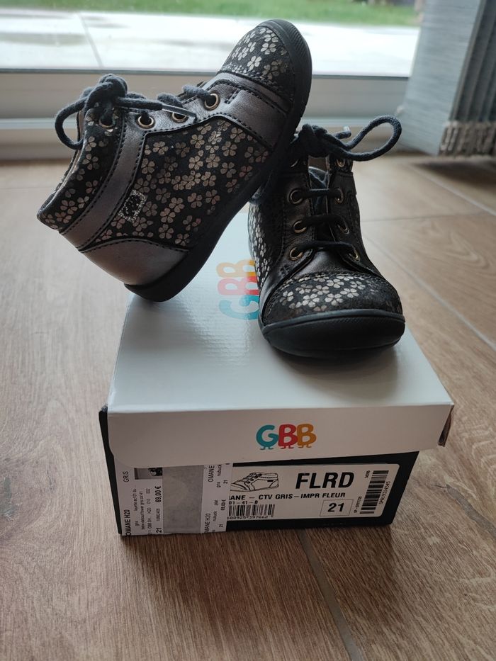 Chaussures GBB 21