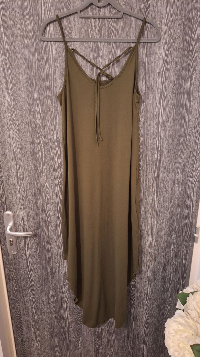 Robe longue ample uni vert kaki à Bretelles fines - photo numéro 2