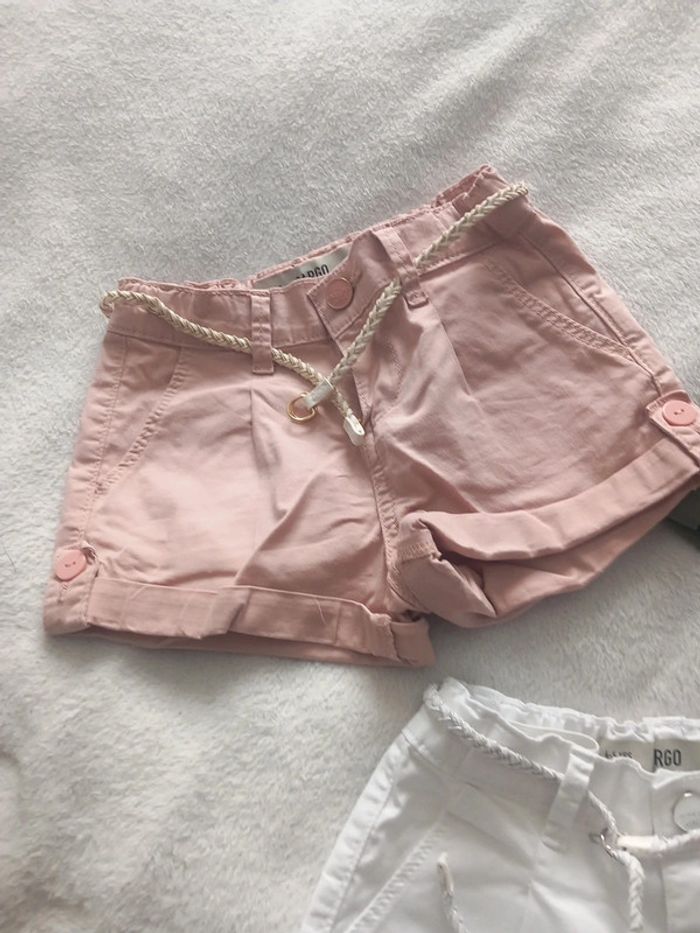 Lot 3 shorts cargo 4/5 ans - photo numéro 3