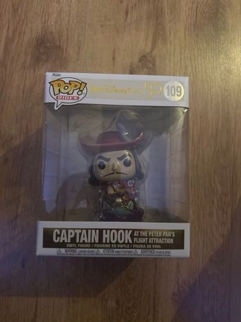 Pop  funko capitaine crochet 