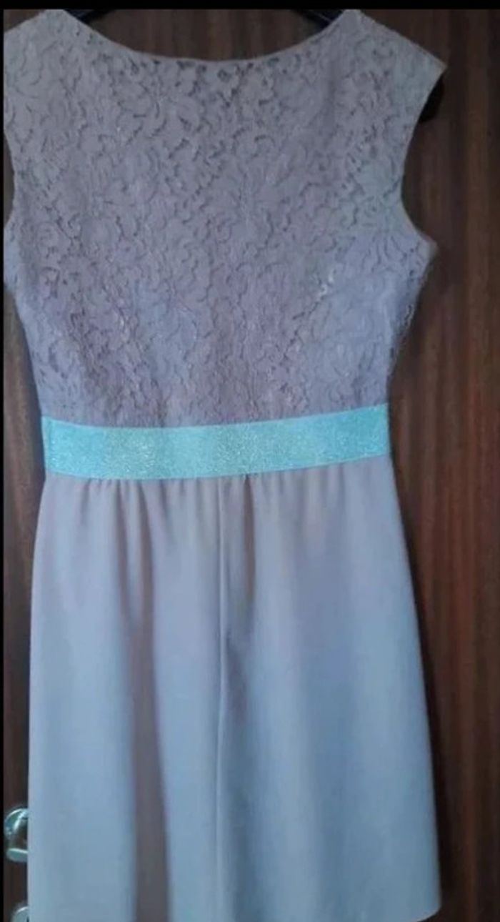 Petite robe  Lola  Liza  Taille 40