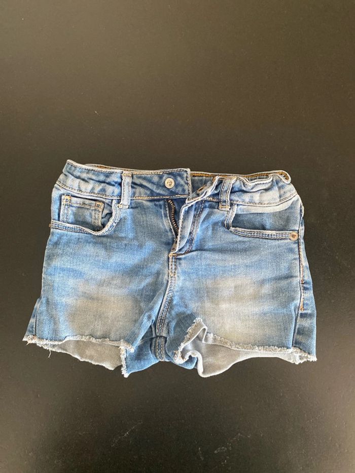 Short en jean taille 5 ans