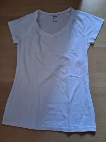 Tee-shirt blanc manche court col V