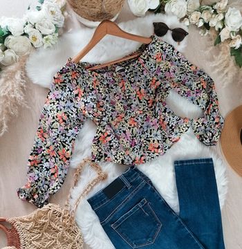 Jolie blouse fleurie taille S Pimkie