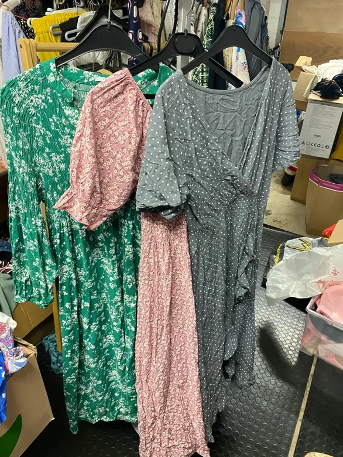 Robes  Longues Taille M - photo numéro 2