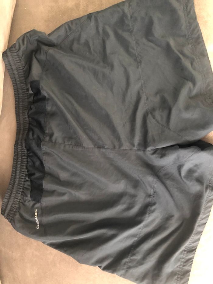Short adossa - photo numéro 3