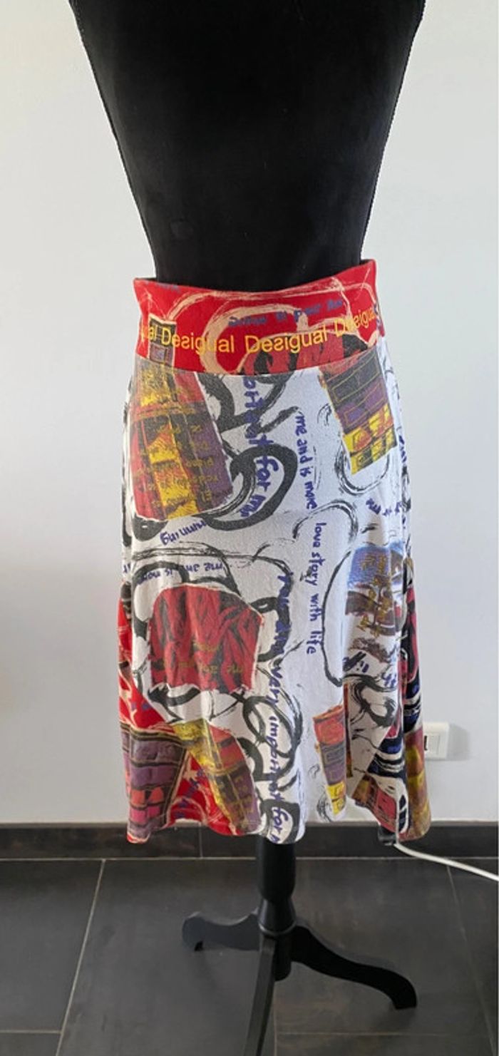 Jupe Desigual taille XS et foulard Desigual - photo numéro 2