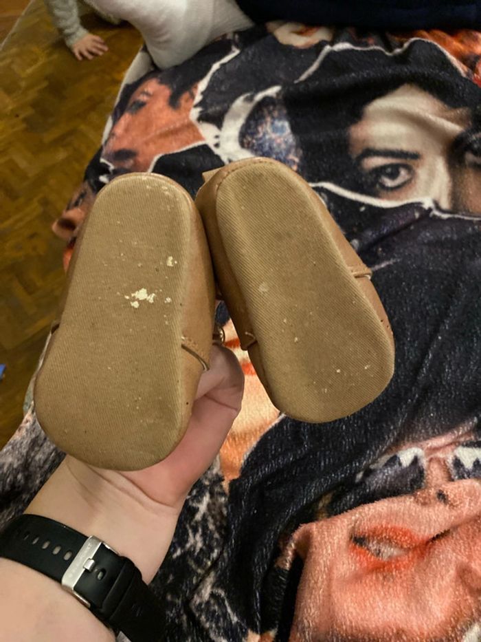 Chaussure taille 6/9m - photo numéro 3