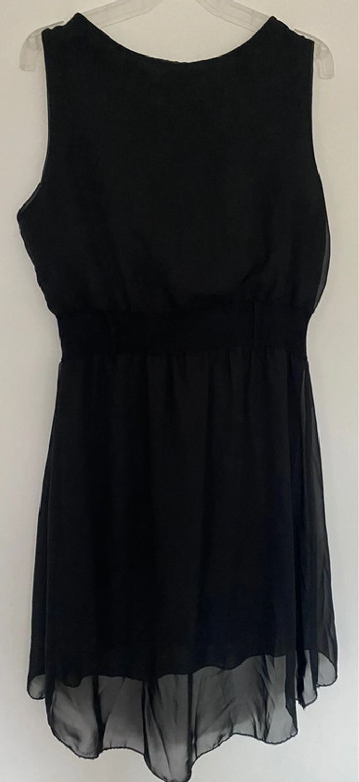 Robe noire - photo numéro 2