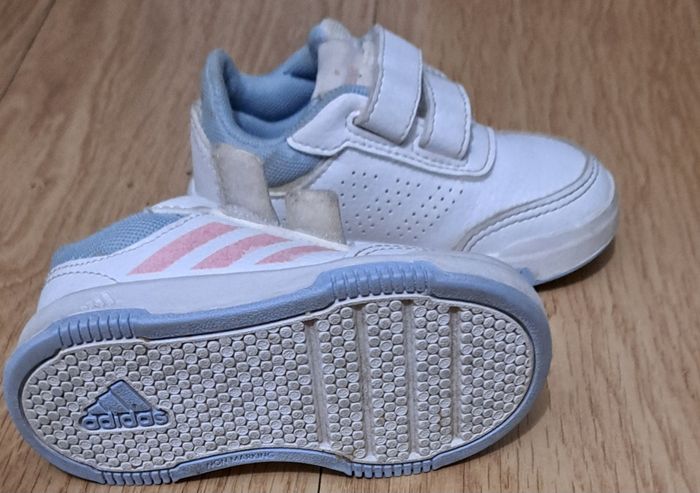Adidas fillette taille 21 - photo numéro 3