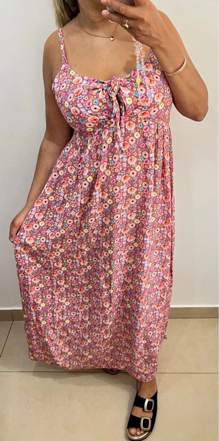Robe longue fleurie Taille 38 - photo numéro 2