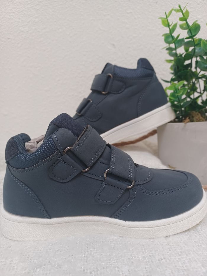 Chaussures garçon T 28 - photo numéro 2