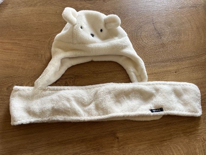 Bonnet et écharpe