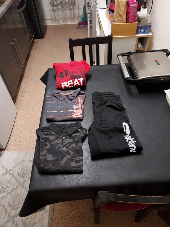 Lot de 16 vêtements hiver garçon 8 ans - photo numéro 8