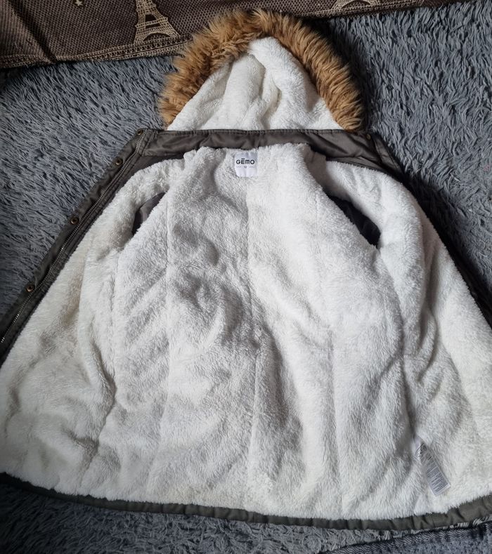 Parka déperlante kaki à capuche intérieur fausse fourrure 12ans très doux et chaud - photo numéro 2
