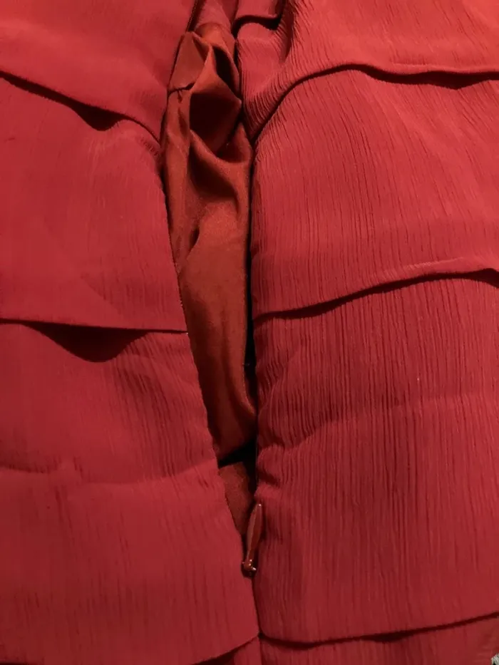 Robe rouge à volants @ - photo numéro 6