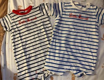 Lot de deux combinaisons, manches courtes, en excellent état, marque Little Marcel.