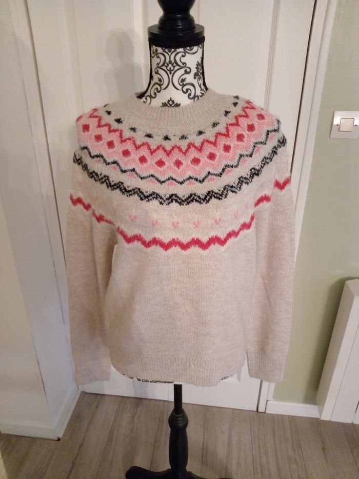 Pull cache cache taille S