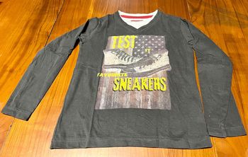 Teeshirt manches longues  8 ans