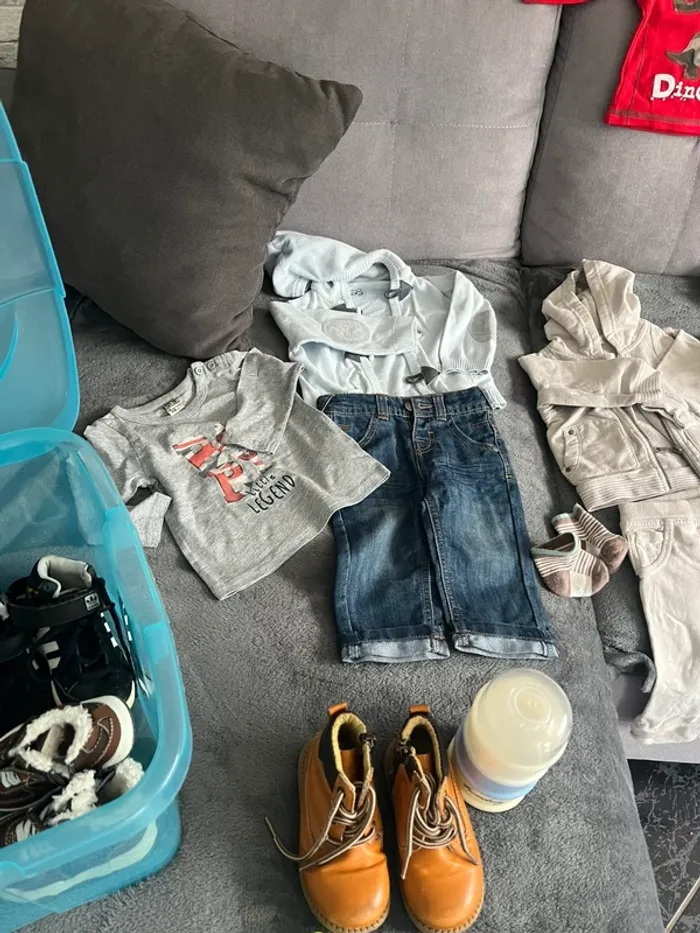 Bac à vêtements marque de 3 a12 mois - photo numéro 4
